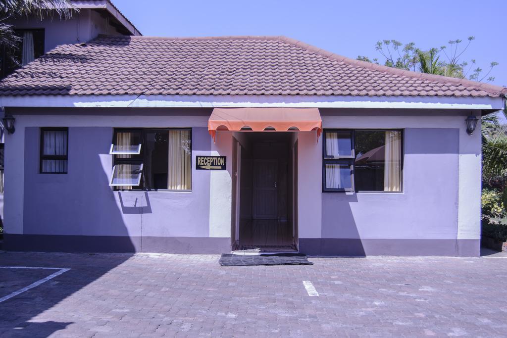 The Palace Guest House Harare Exterior photo